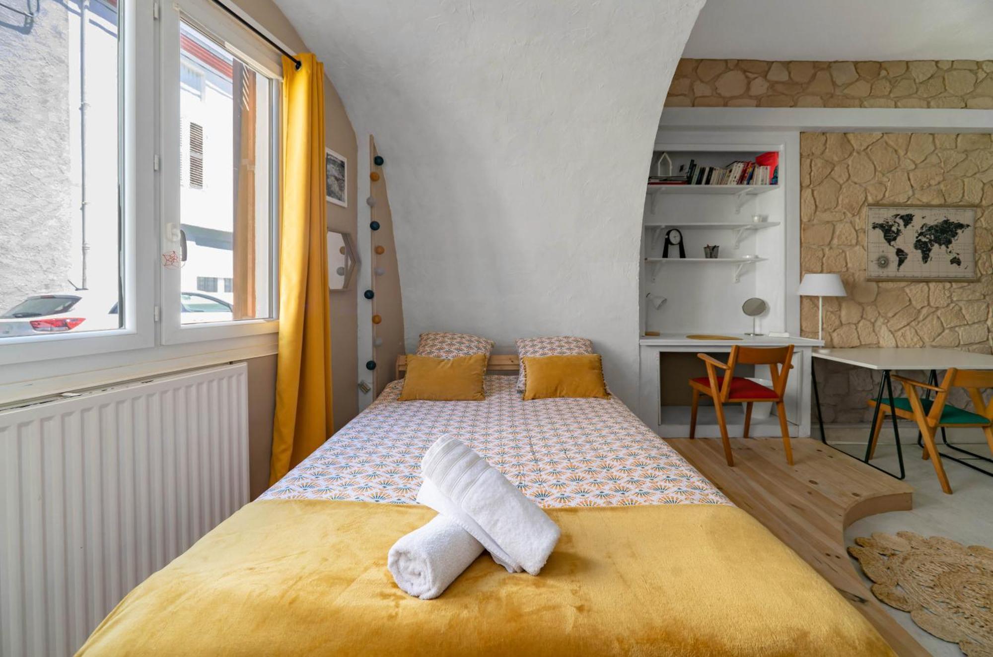 Grande Maison Cusset - Maison De Ville - 3 Chambres Екстериор снимка
